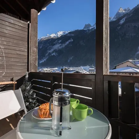 Sleeps 4 * Chamonix