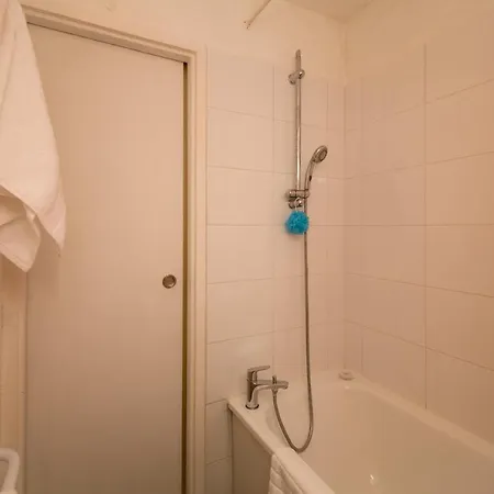 Apartament Sleeps 4